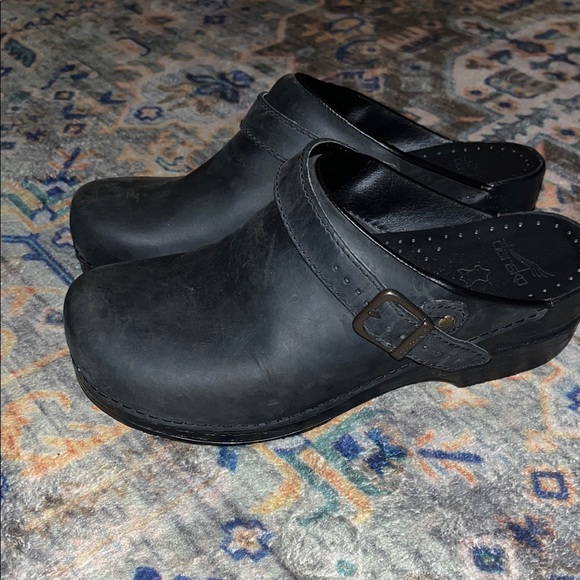 Classic Black Leather Clogs - Picture 2 of 3